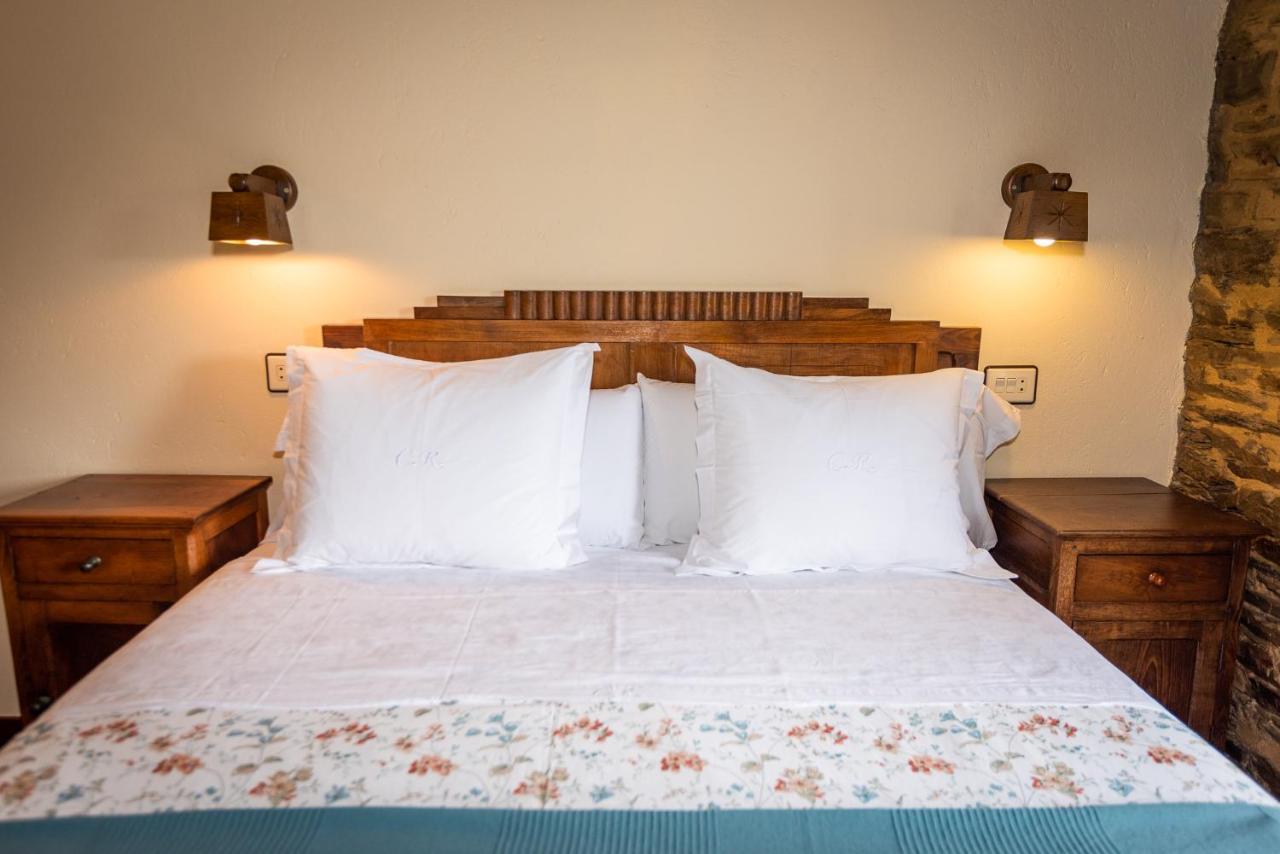 Apartamentos Rurales Casa Riveras Санта-Эулалия-де-Оскос Экстерьер фото