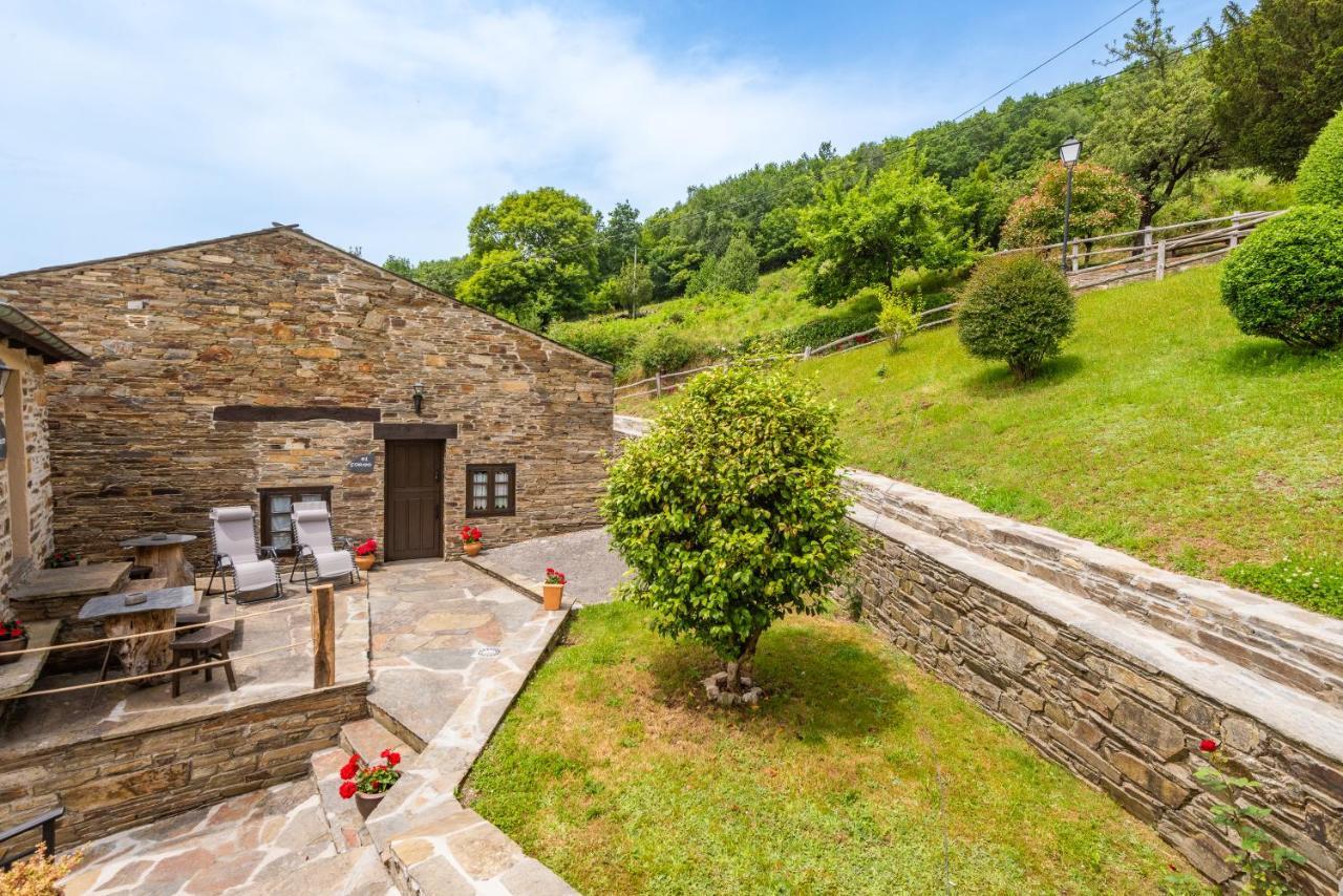 Apartamentos Rurales Casa Riveras Санта-Эулалия-де-Оскос Экстерьер фото