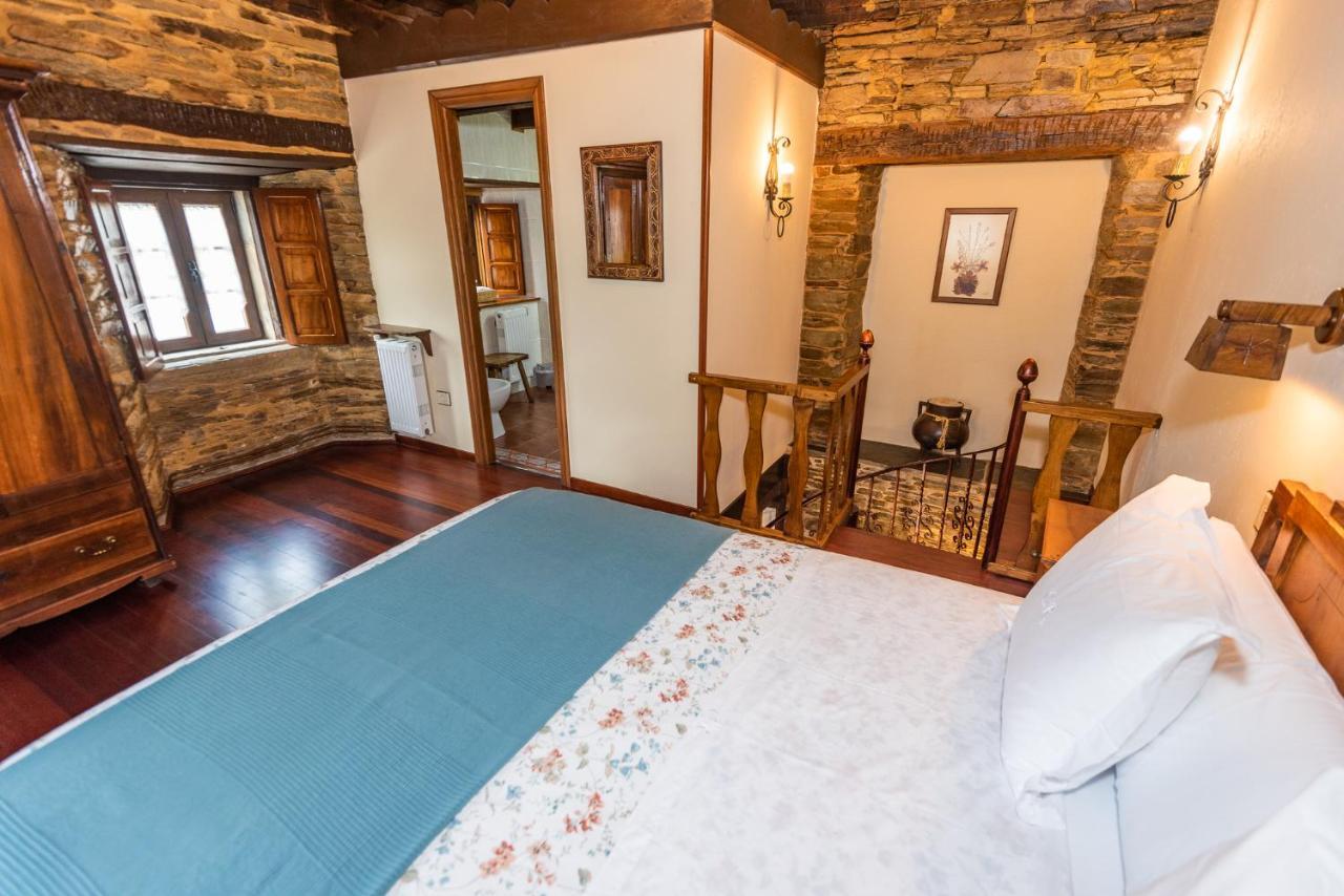 Apartamentos Rurales Casa Riveras Санта-Эулалия-де-Оскос Экстерьер фото